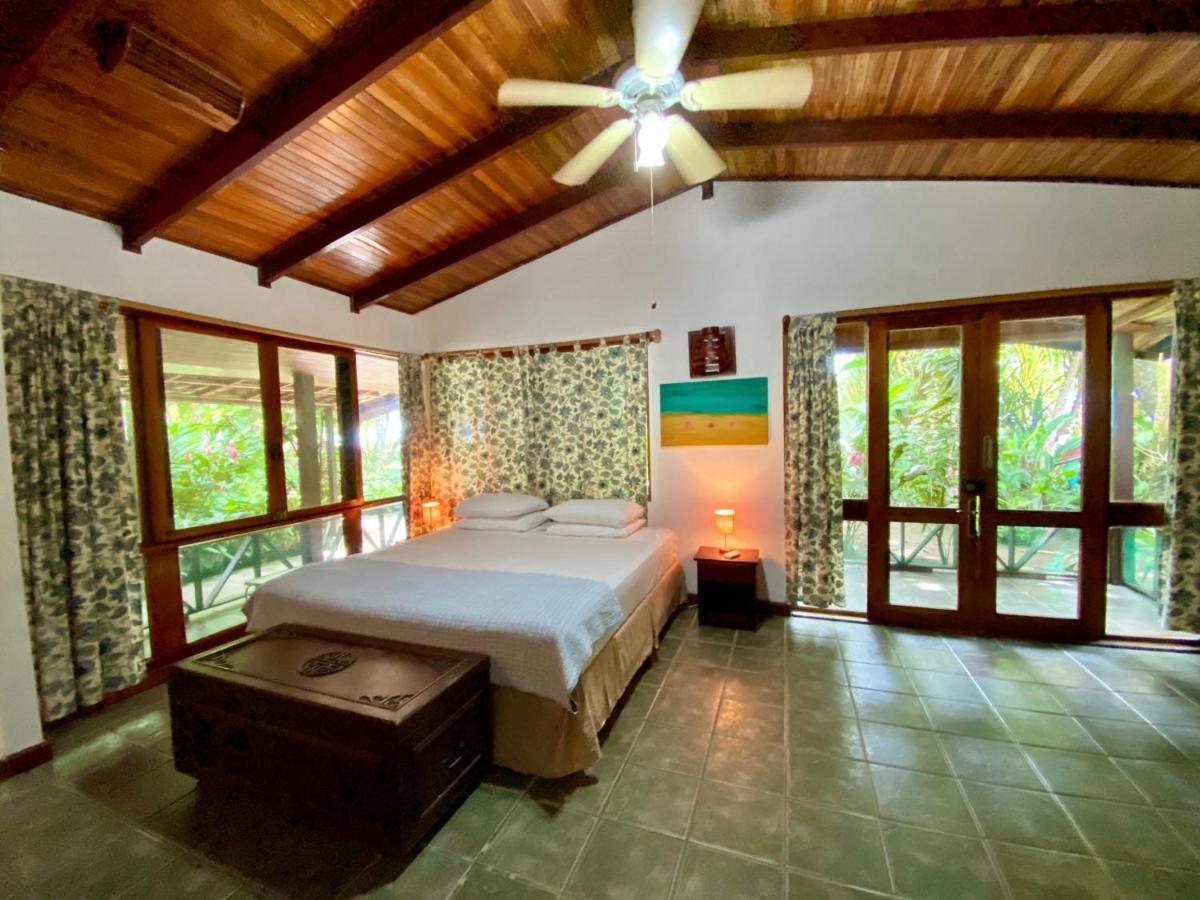 Rancho Coral Hotel Esterillos Exterior photo