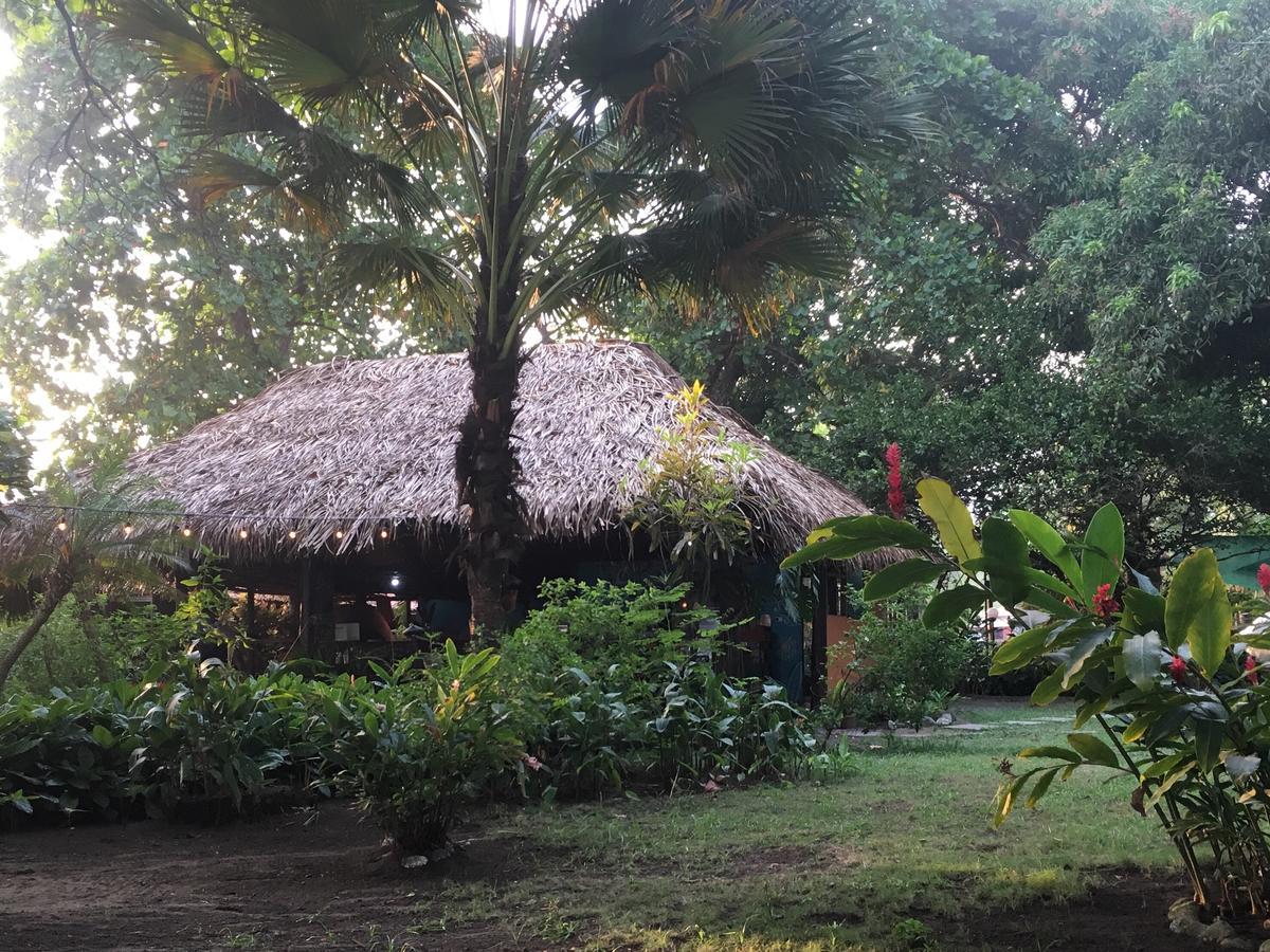 Rancho Coral Hotel Esterillos Exterior photo